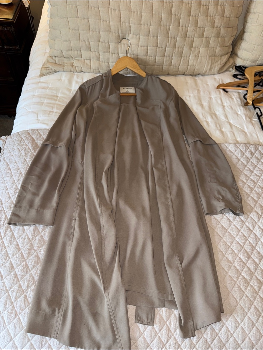 Babaton Light Taupe Open-Front Trench Coat